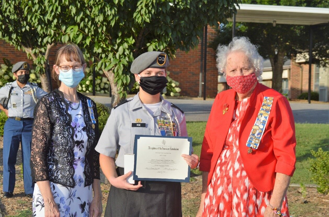 DAR presents cadet with National Defense JROTC Medal